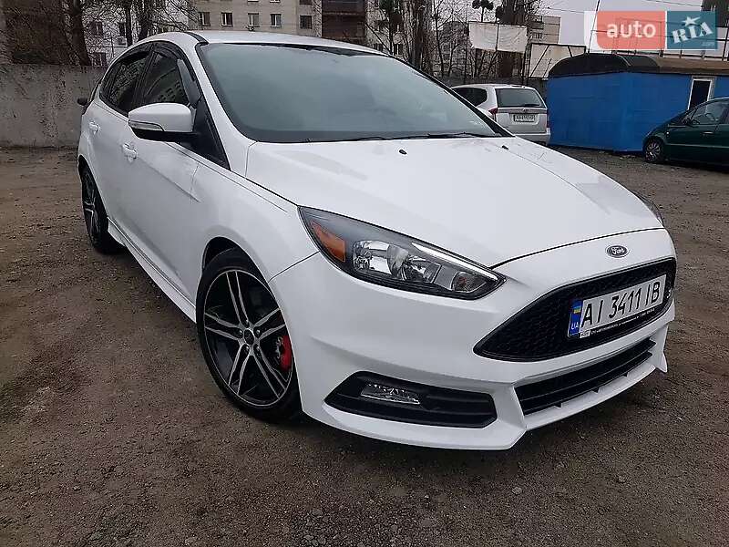 Хэтчбек Ford Focus 2017 в Киеве