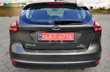 Хэтчбек Ford Focus 2015 в Стрые