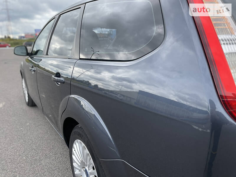 Универсал Ford Focus 2009 в Луцке