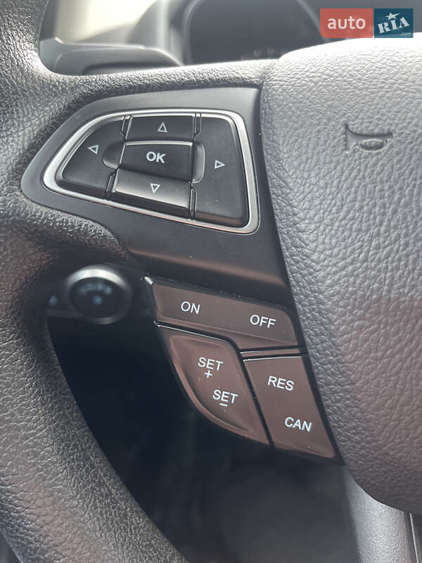 Седан Ford Focus 2017 в Киеве