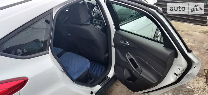Хэтчбек Ford Focus 2014 в Запорожье