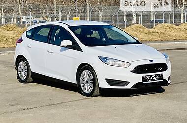 Хетчбек Ford Focus 2016 в 