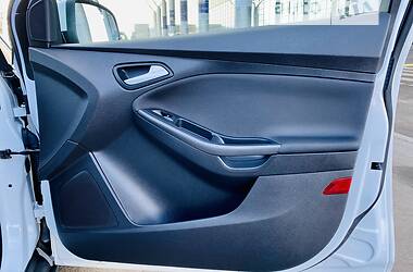 Хетчбек Ford Focus 2016 в 