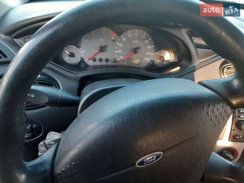 Универсал Ford Focus 2002 в Запорожье