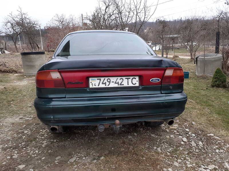 Седан Ford Focus 1993 в Бориславе