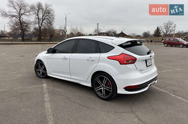 Хэтчбек Ford Focus 2018 в 