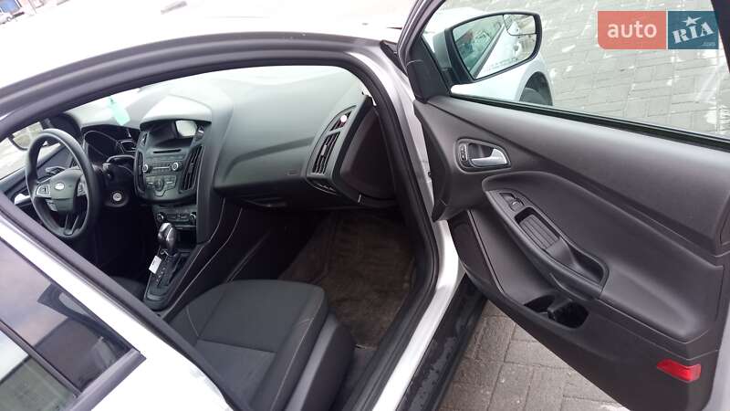 Седан Ford Focus 2015 в Днепре
