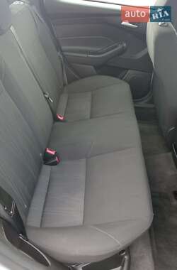 Седан Ford Focus 2015 в Дніпрі