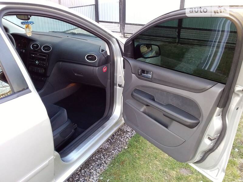 Седан Ford Focus 2005 в Борщеве фото 16 Седан Ford Focus 2005 в Борщеве