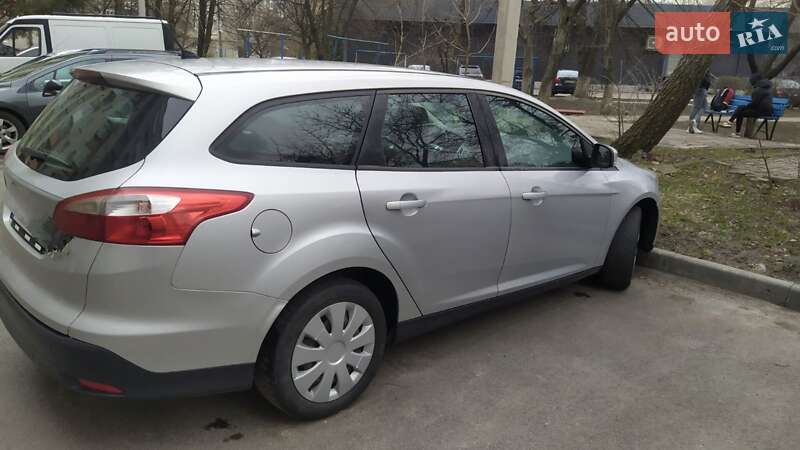 Универсал Ford Focus 2011 в Луцке