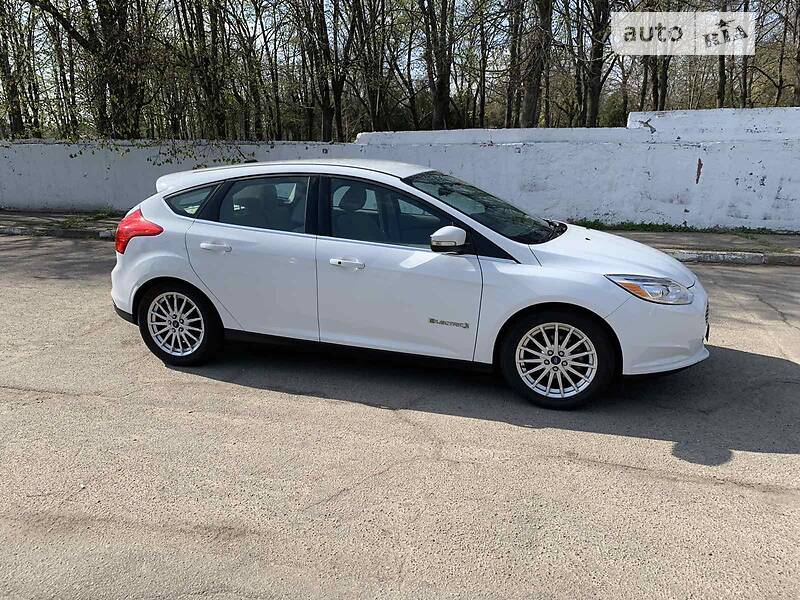 Хэтчбек Ford Focus 2013 в Никополе