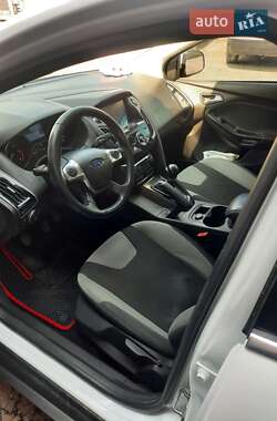 Хэтчбек Ford Focus 2013 в Львове