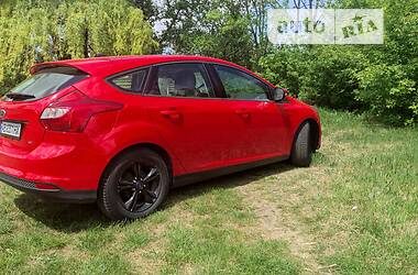 Хэтчбек Ford Focus 2013 в 