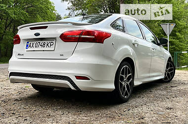 Седан Ford Focus 2015 в Луцке