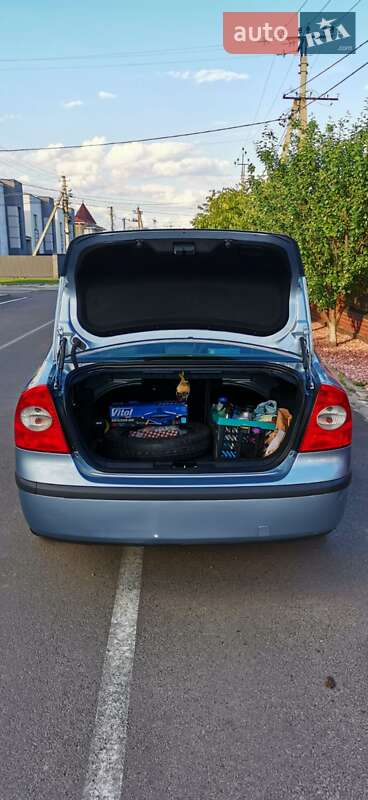 Седан Ford Focus 2005 в Києві