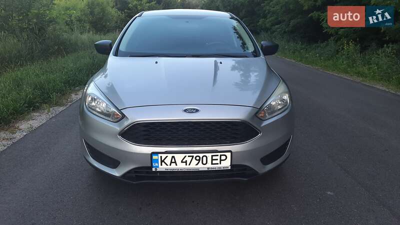 Седан Ford Focus 2015 в Киеве фото 2 Седан Ford Focus 2015 в Киеве