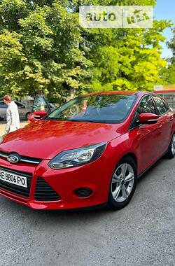 Хэтчбек Ford Focus 2014 в 