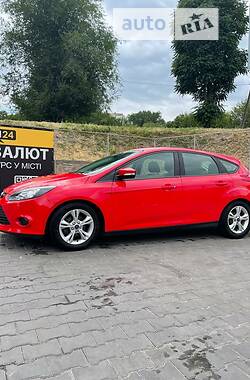 Хэтчбек Ford Focus 2014 в 