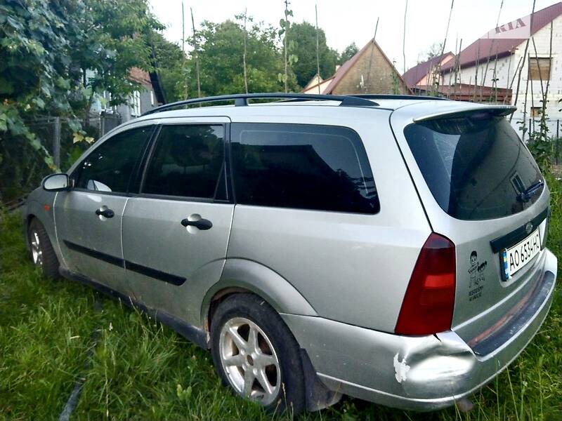 Универсал Ford Focus 2001 в Хусте