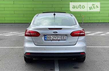 Седан Ford Focus 2018 в 