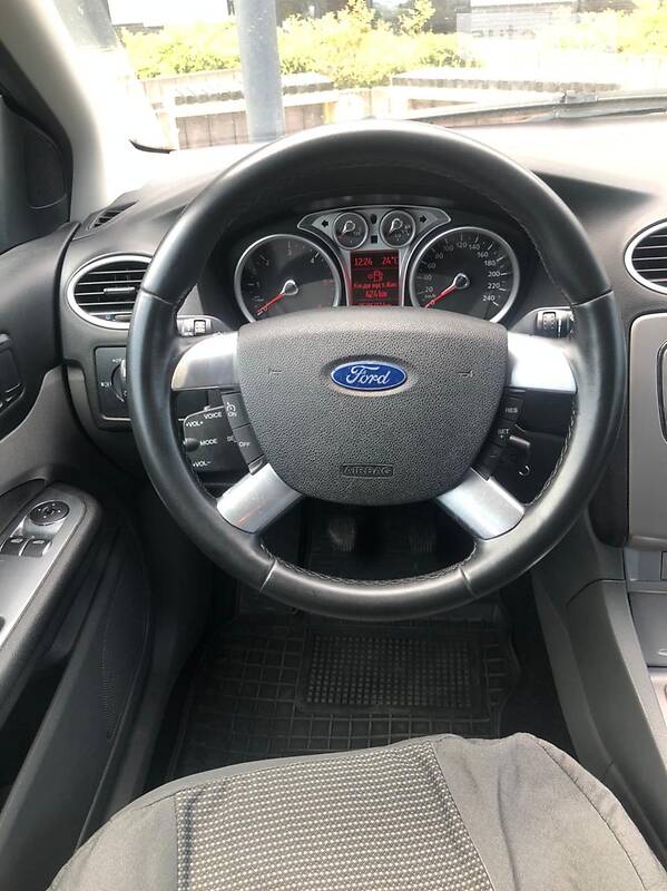 Універсал Ford Focus 2010 в Івано-Франківську