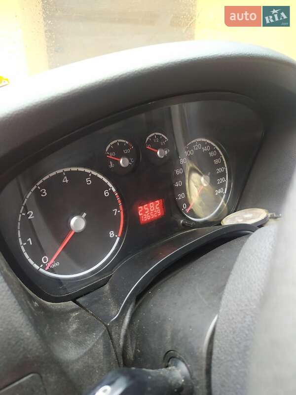 Хэтчбек Ford Focus 2010 в Тернополе
