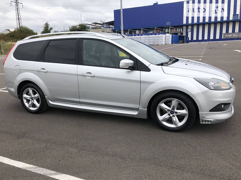 Універсал Ford Focus 2010 в Рівному