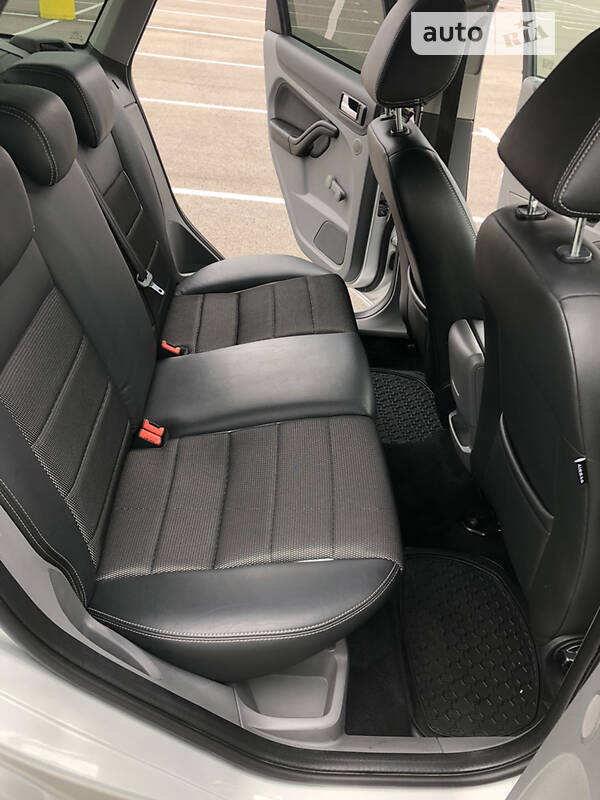 Універсал Ford Focus 2010 в Рівному