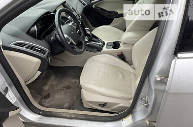 Хэтчбек Ford Focus 2014 в 