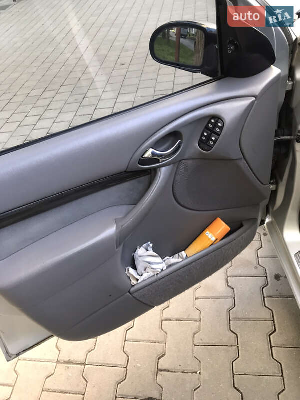 Седан Ford Focus 2000 в Мукачево