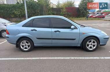 Седан Ford Focus 2004 в 