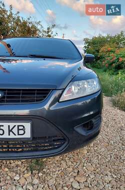 Седан Ford Focus 2009 в 