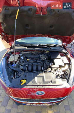 Седан Ford Focus 2014 в 