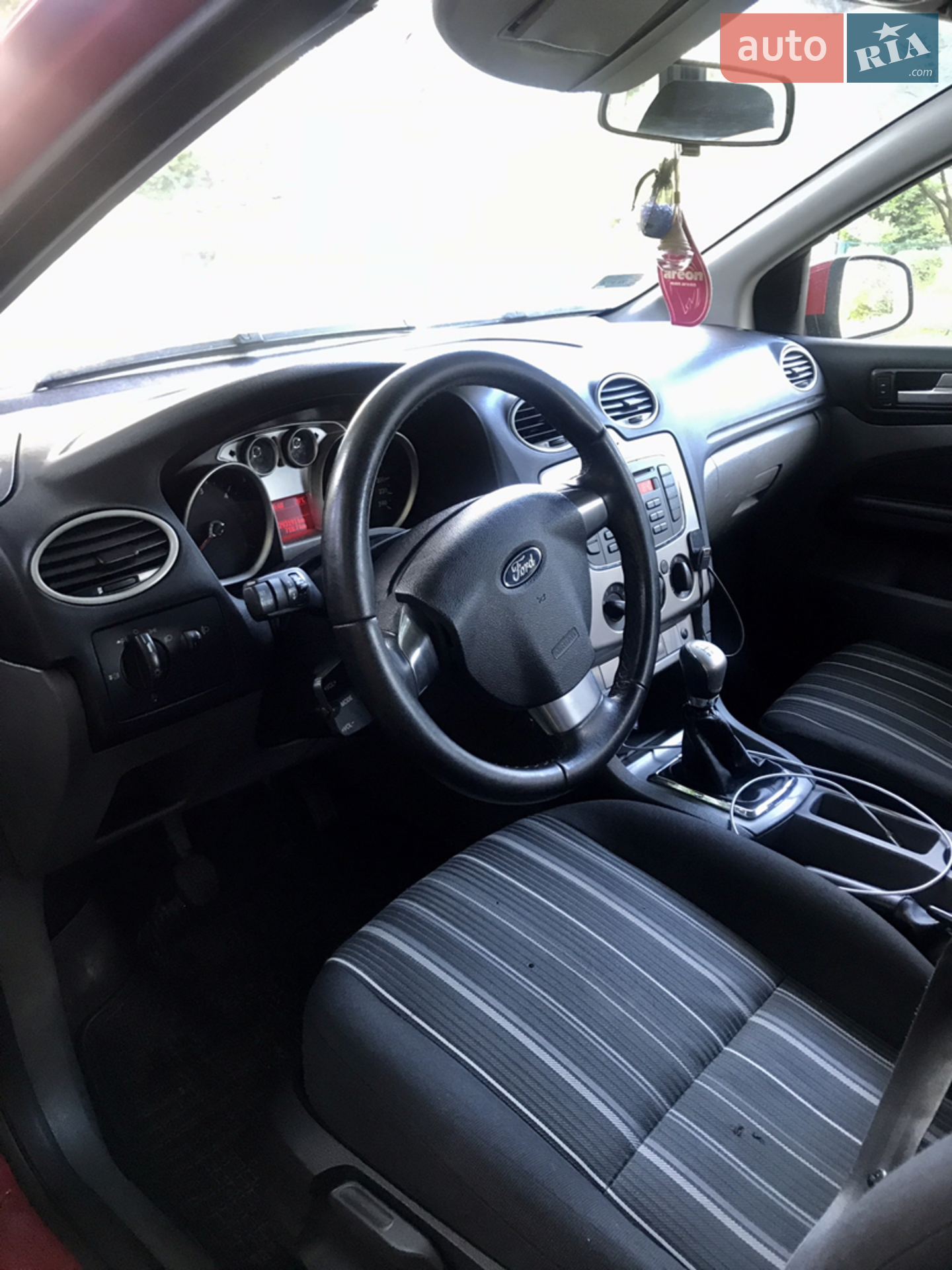 2010 Ford Focus - мініатюра 6