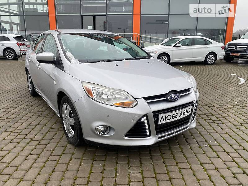 Седан Ford Focus 2012 в 