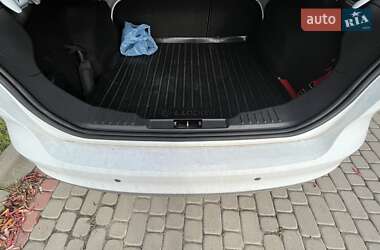 Седан Ford Focus 2016 в 