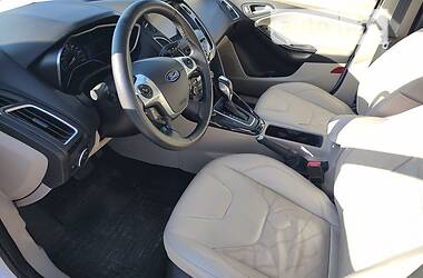 Хэтчбек Ford Focus 2015 в 