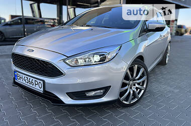 Хэтчбек Ford Focus 2015 в Одессе