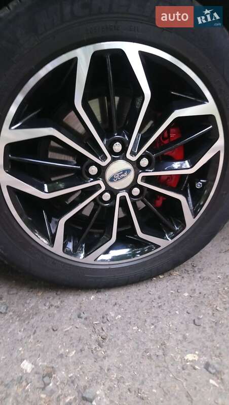 Седан Ford Focus 2016 в Кривом Роге