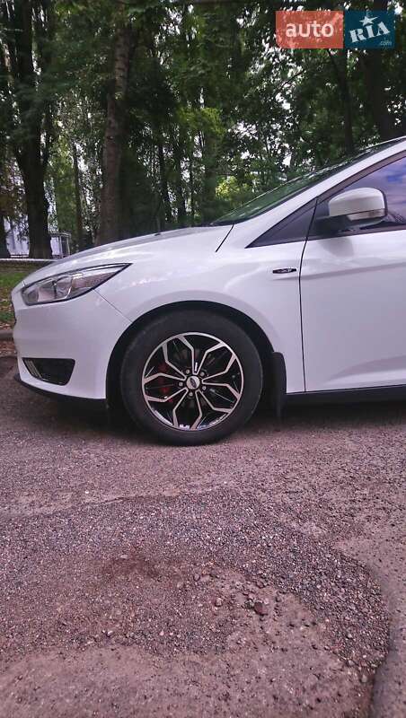 Седан Ford Focus 2016 в Кривом Роге