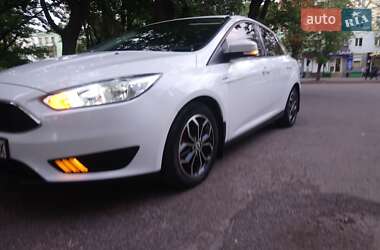 Седан Ford Focus 2016 в 