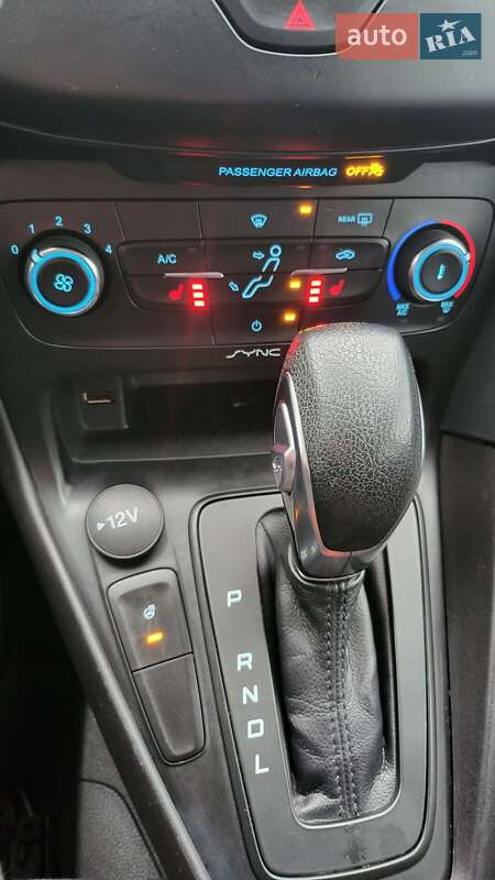 Седан Ford Focus 2017 в Киеве