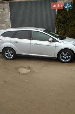 Универсал Ford Focus 2012 в 