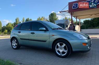 Хэтчбек Ford Focus 2000 в Киеве