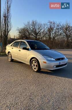 Седан Ford Focus 2001 в Южноукраинске