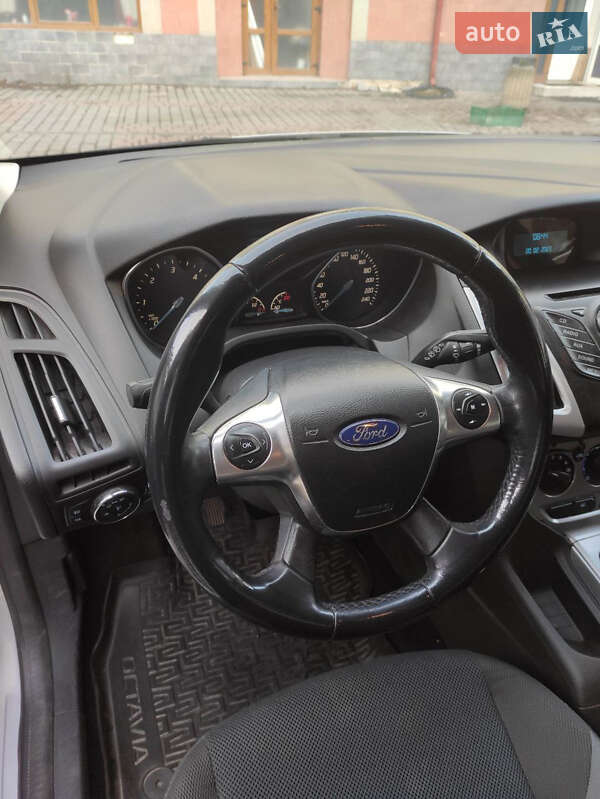 Универсал Ford Focus 2013 в Ивано-Франковске