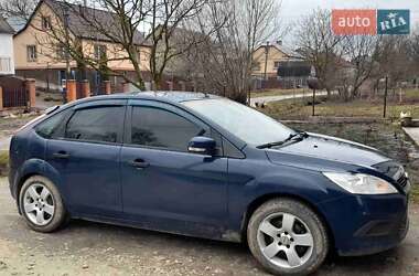 Хэтчбек Ford Focus 2010 в 