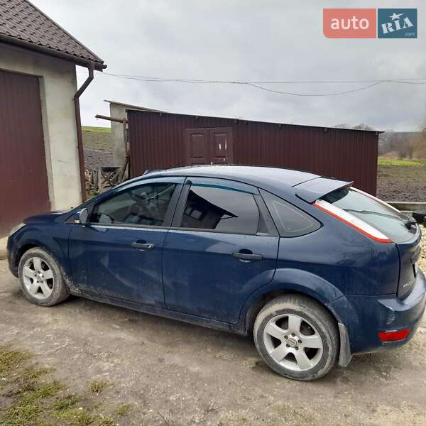 Хэтчбек Ford Focus 2010 в Кременце