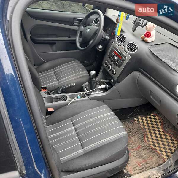 Хэтчбек Ford Focus 2010 в Кременце