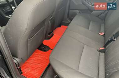 Седан Ford Focus 2016 в 